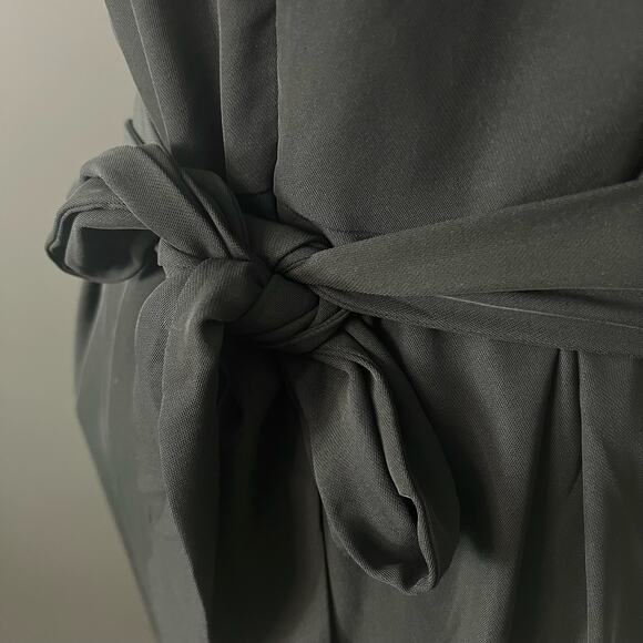 NWOT Loft Petites Woman's Black V-Back Jumpsuit- Size 12P - Picture 15 of 15